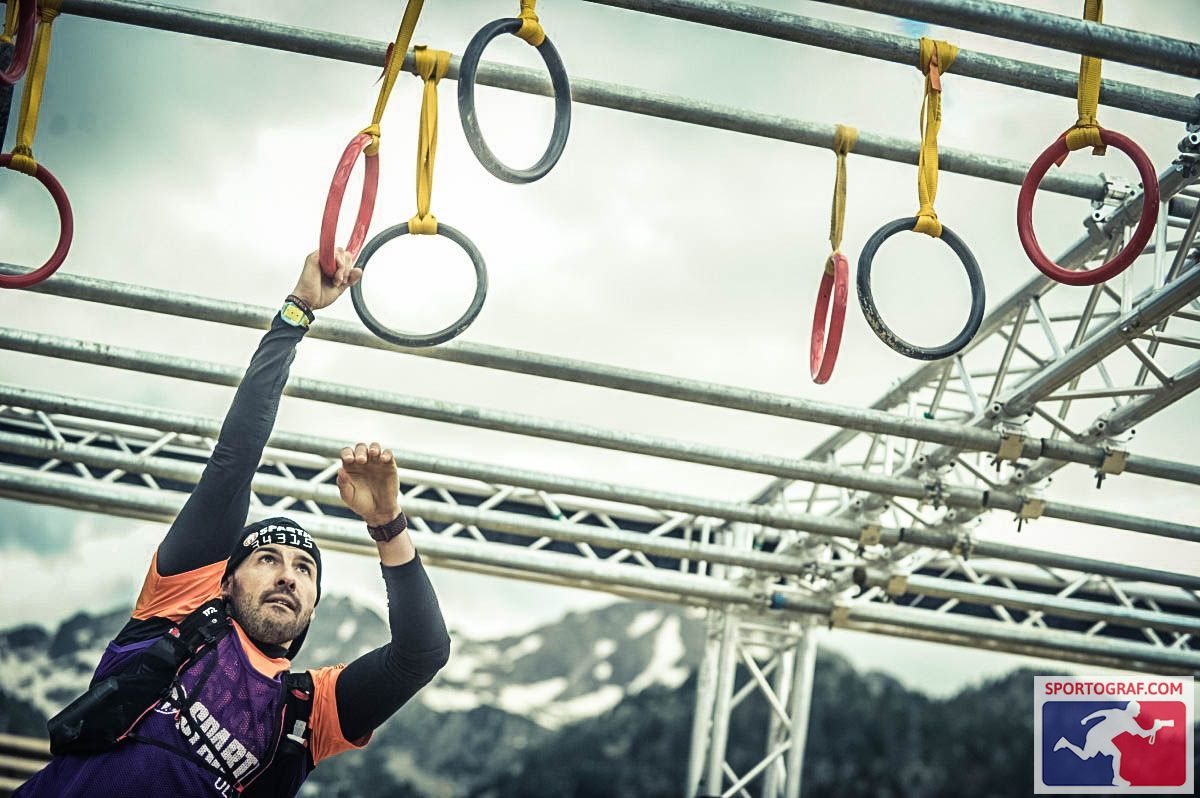 Llegada a meta en la Spartan Race Andorra